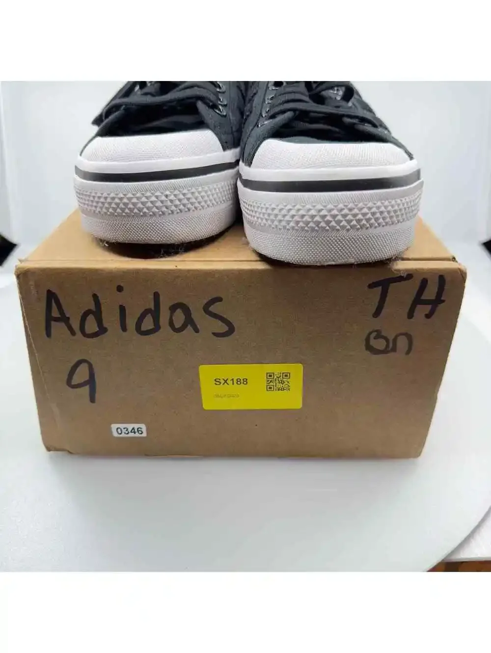 Adidas Womens NIZZA Sneakers Casual Shoes Lace-Up Low Top Black/White Size c